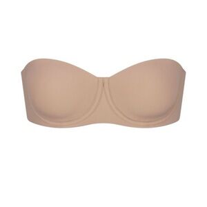 SKIMS Strapless Nude Seamless Bra